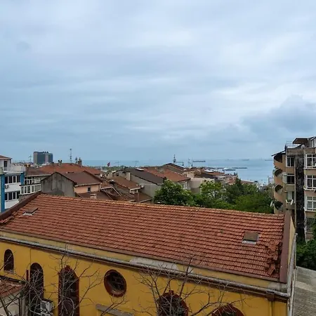 0031 - Kadikoy - Central, Cozy And Economic Flat.
