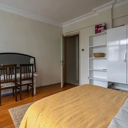 0031 - Kadikoy - Central, Cozy And Economic Flat. İstanbul