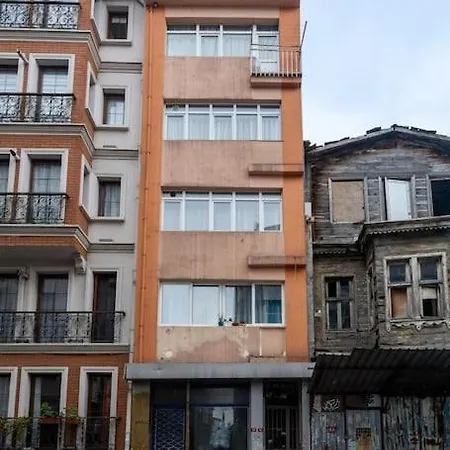 Daire 0031 - Kadikoy - Central, Cozy And Economic Flat.