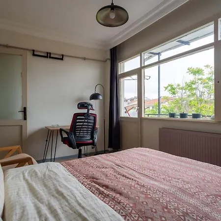 0031 - Kadikoy - Central, Cozy And Economic Flat.